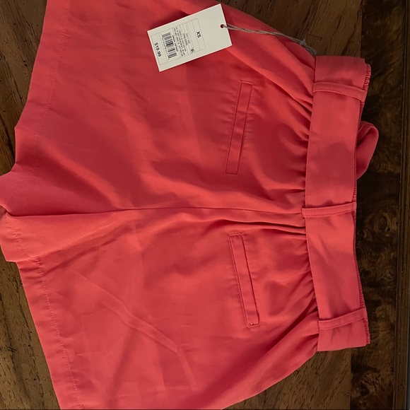 NWT A new day brand coral shorts size XS with belt - Picture 2 of 4